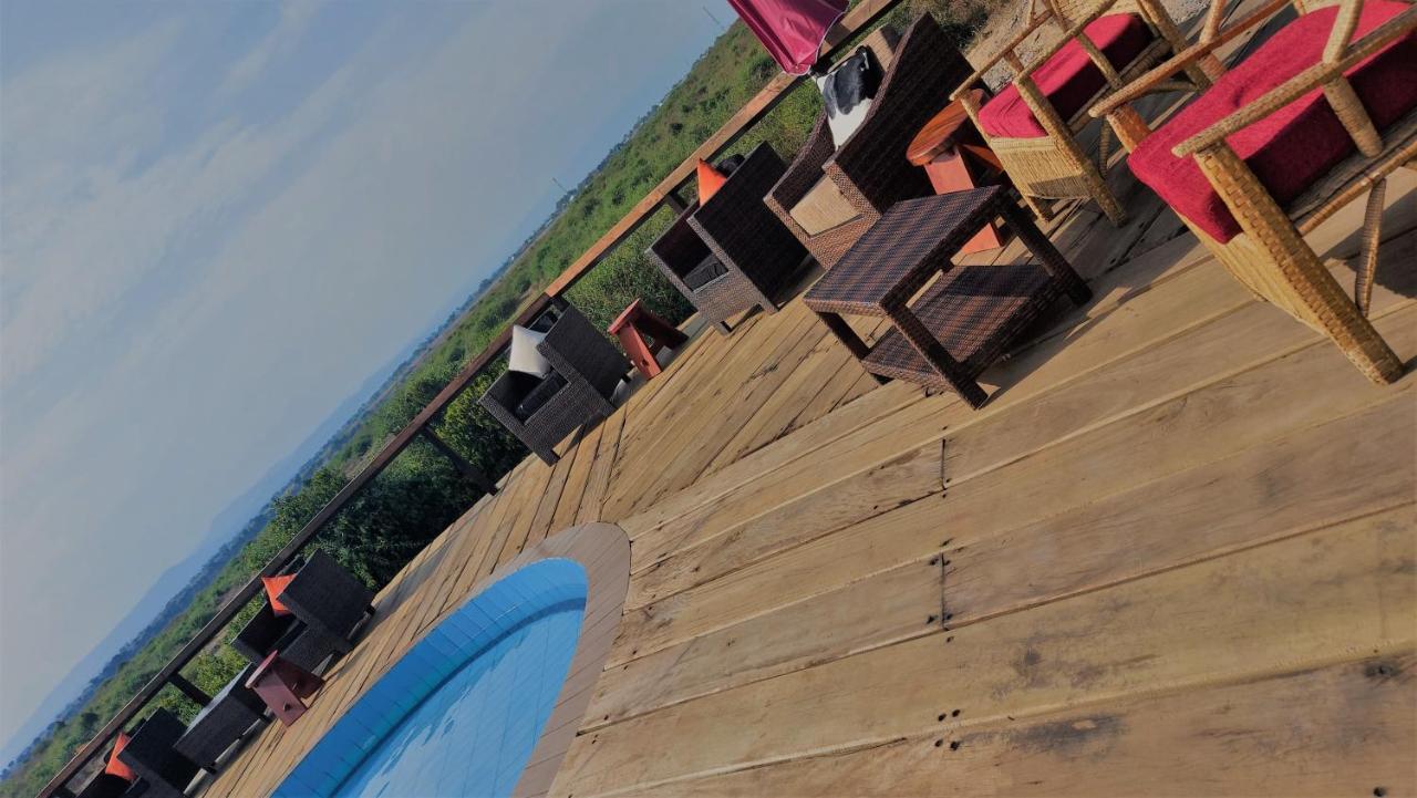 Buffalo Safari Lodge Katunguru Bagian luar foto